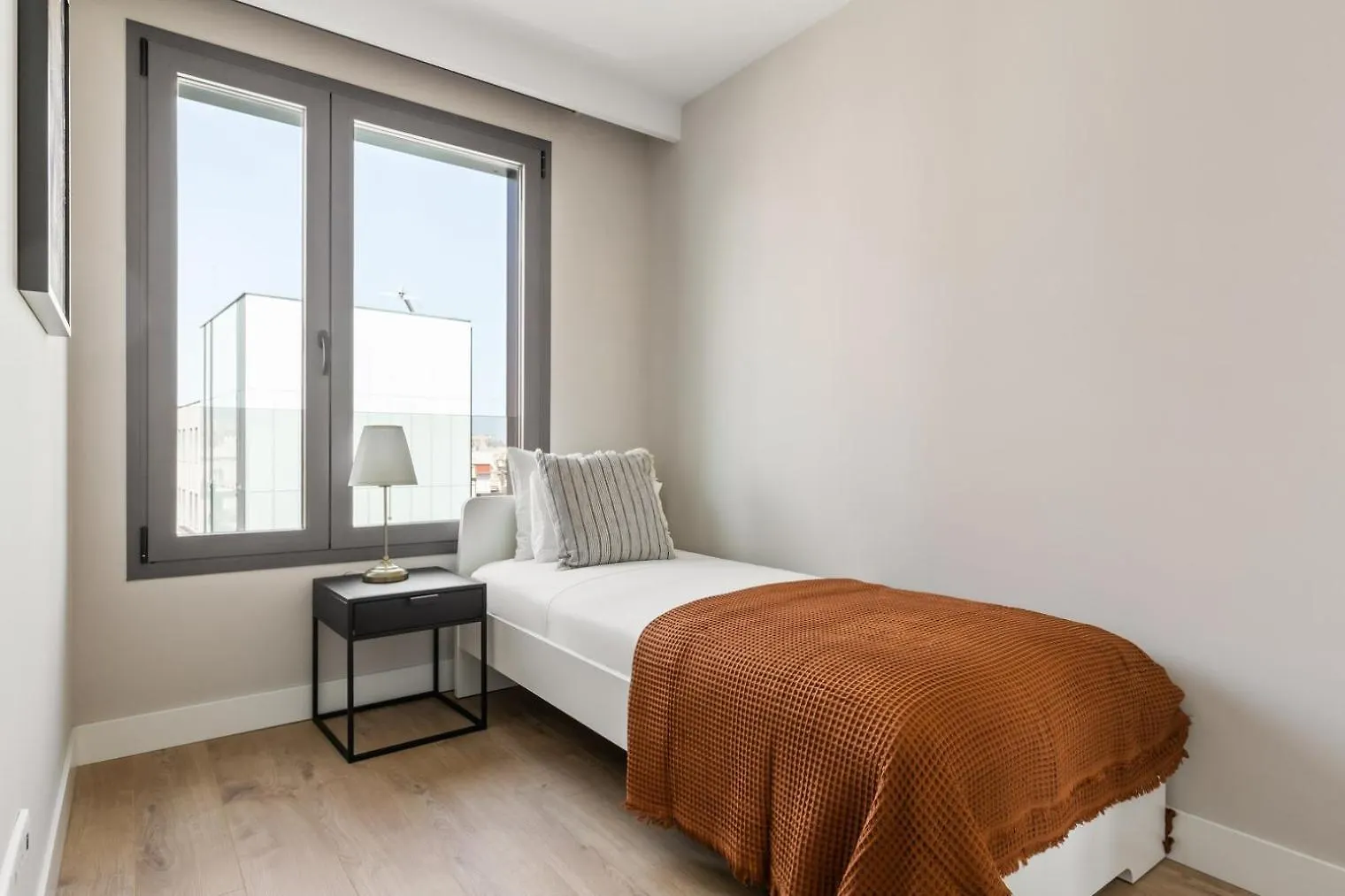 Blueground El Camp D Grassot I Gracia N Pool Bcn-21 Apartment Barcelona Spain